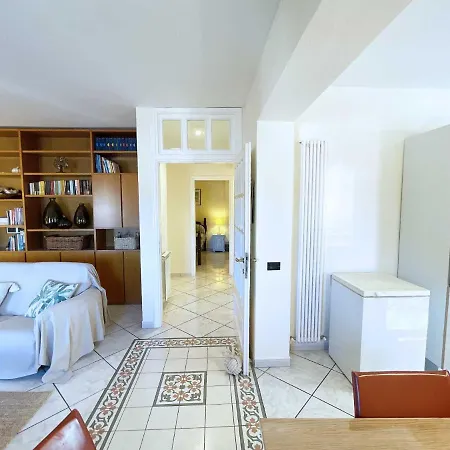 Casa L'approdo Holiday home *